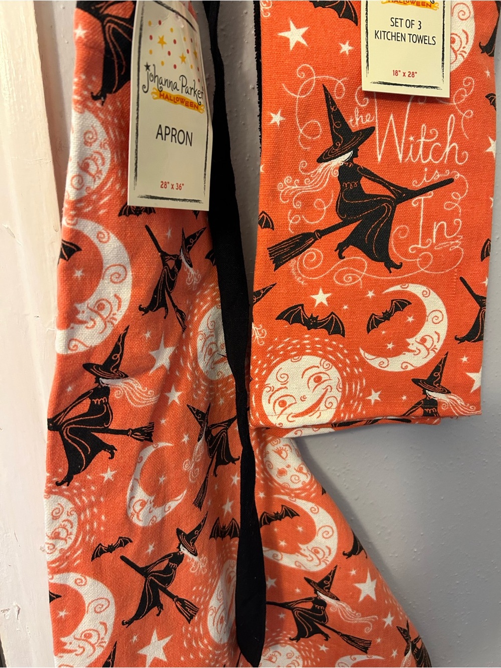 Joanna Parker Apron & Kitchen Towel Set (3) - Orange Witch & Luna Print-New